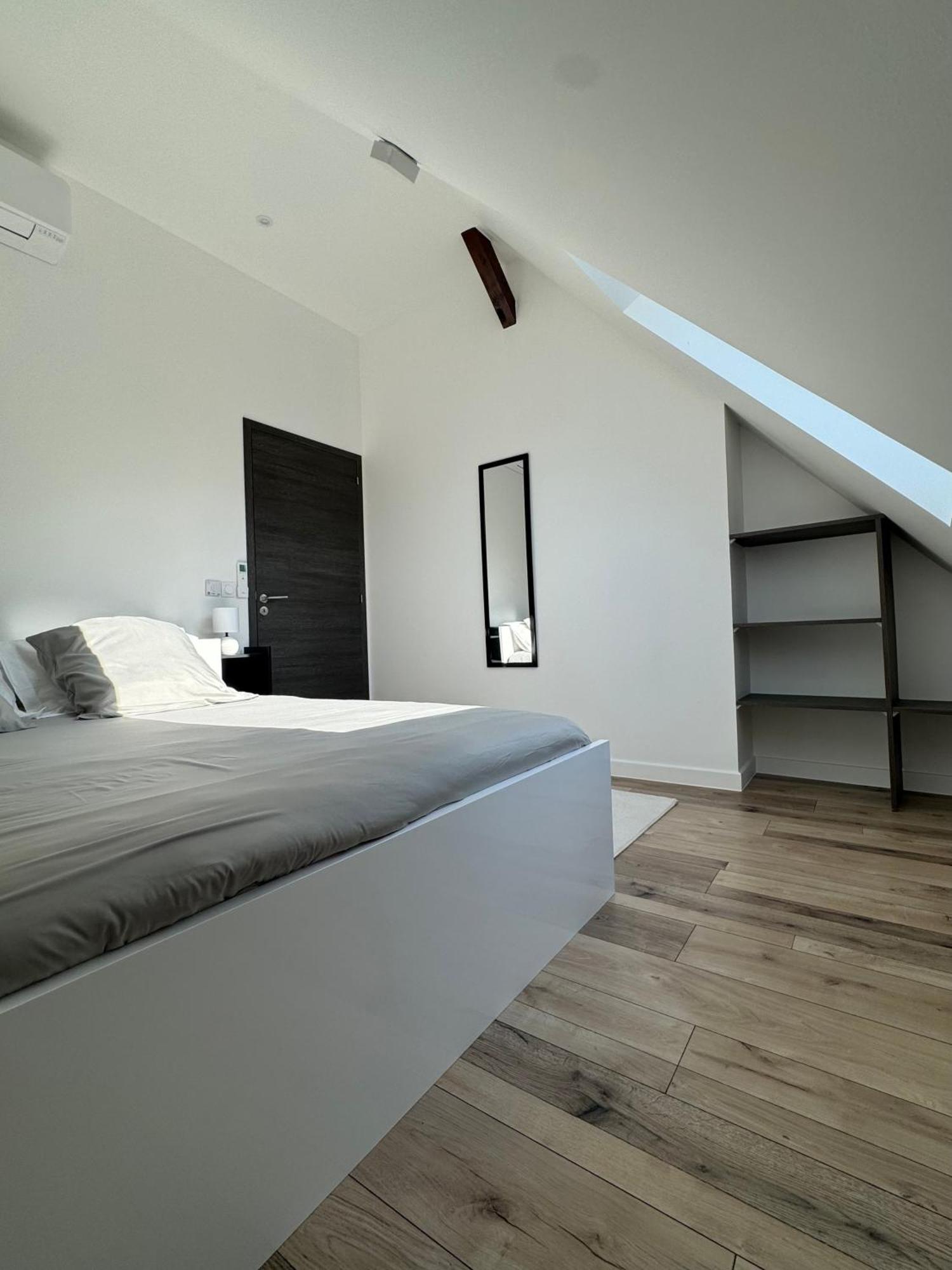 Magnifique Appartement Vue Lac - 5 Personnes Voglans Kültér fotó